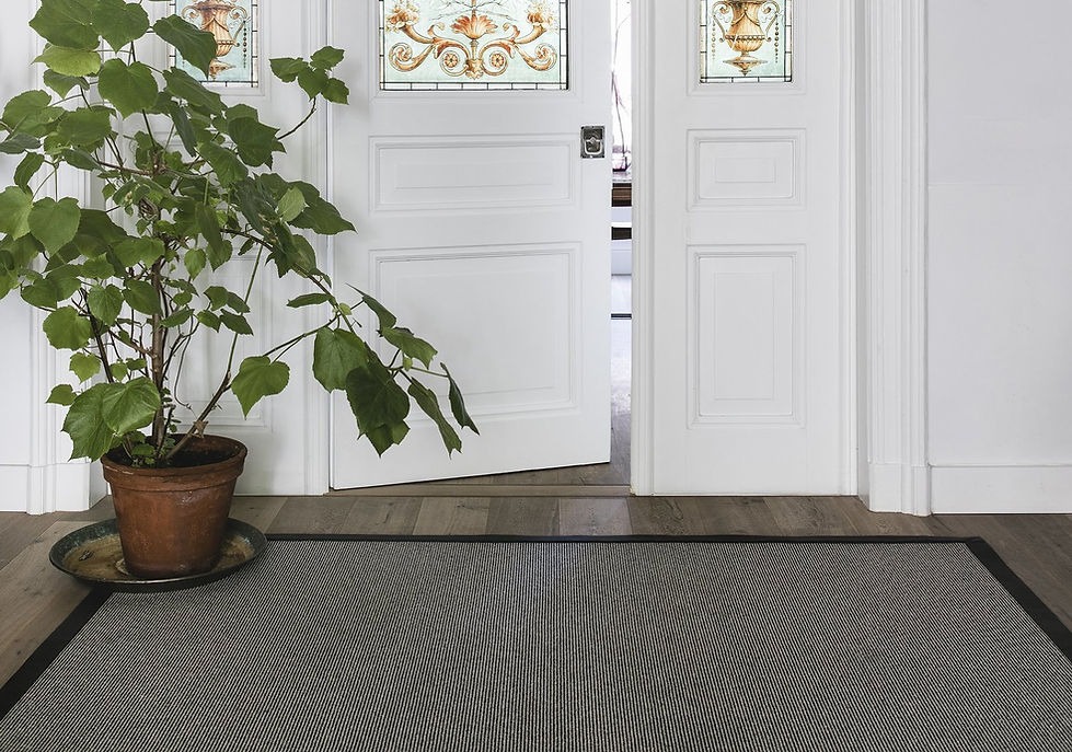 Grey entry-way wool natural rug